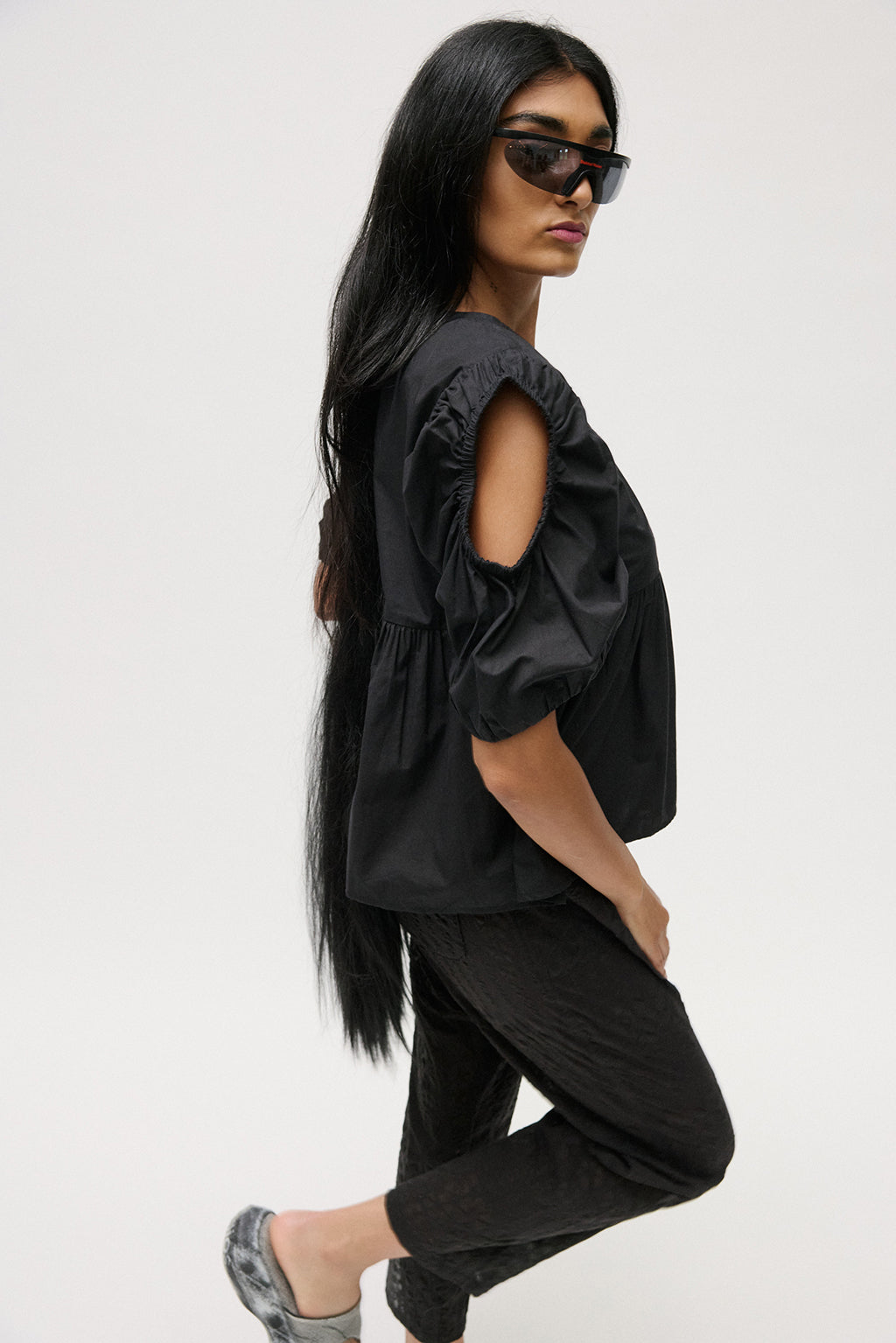 Ete Cut Out Top - Black