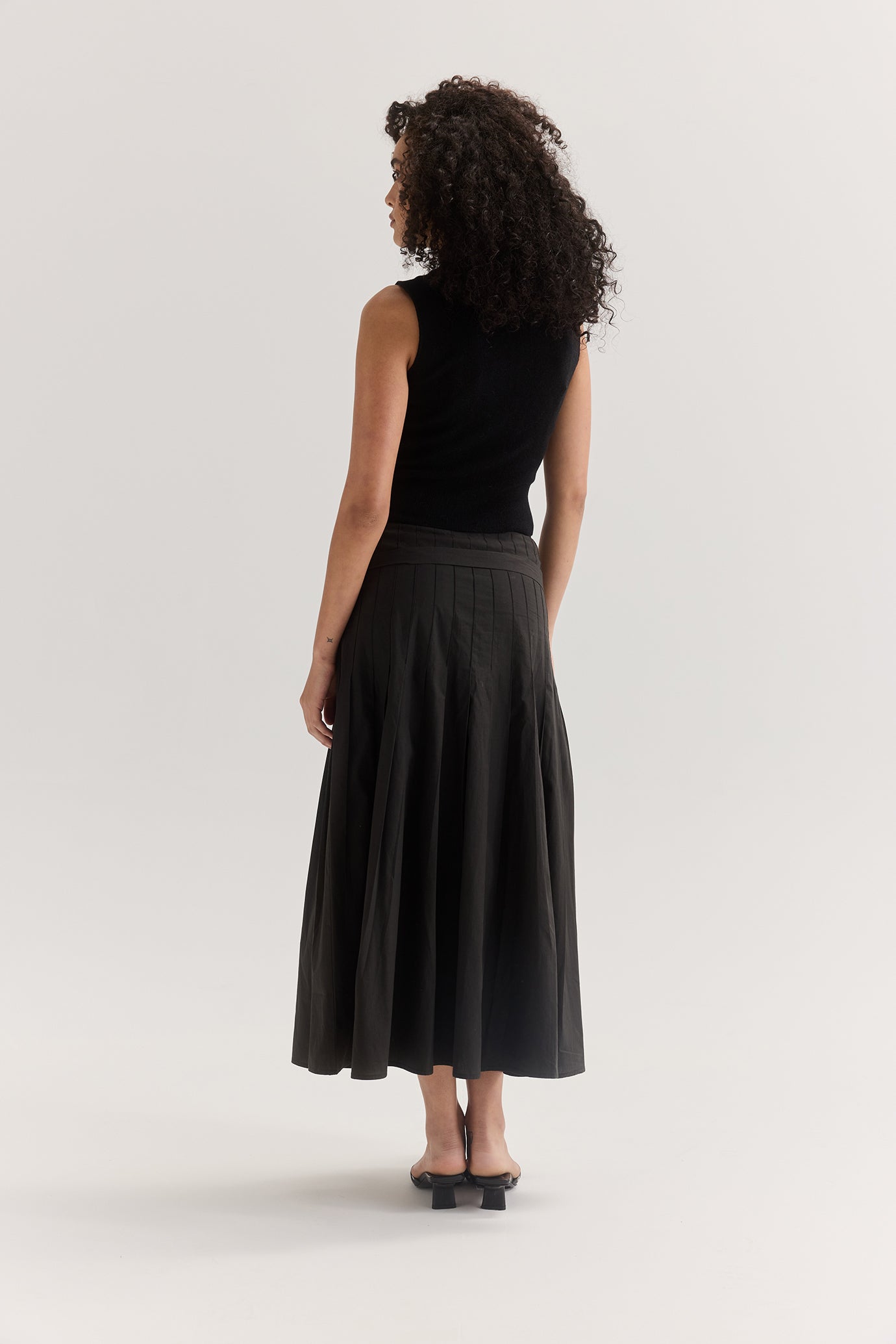 Greta Pleat Skirt - Black