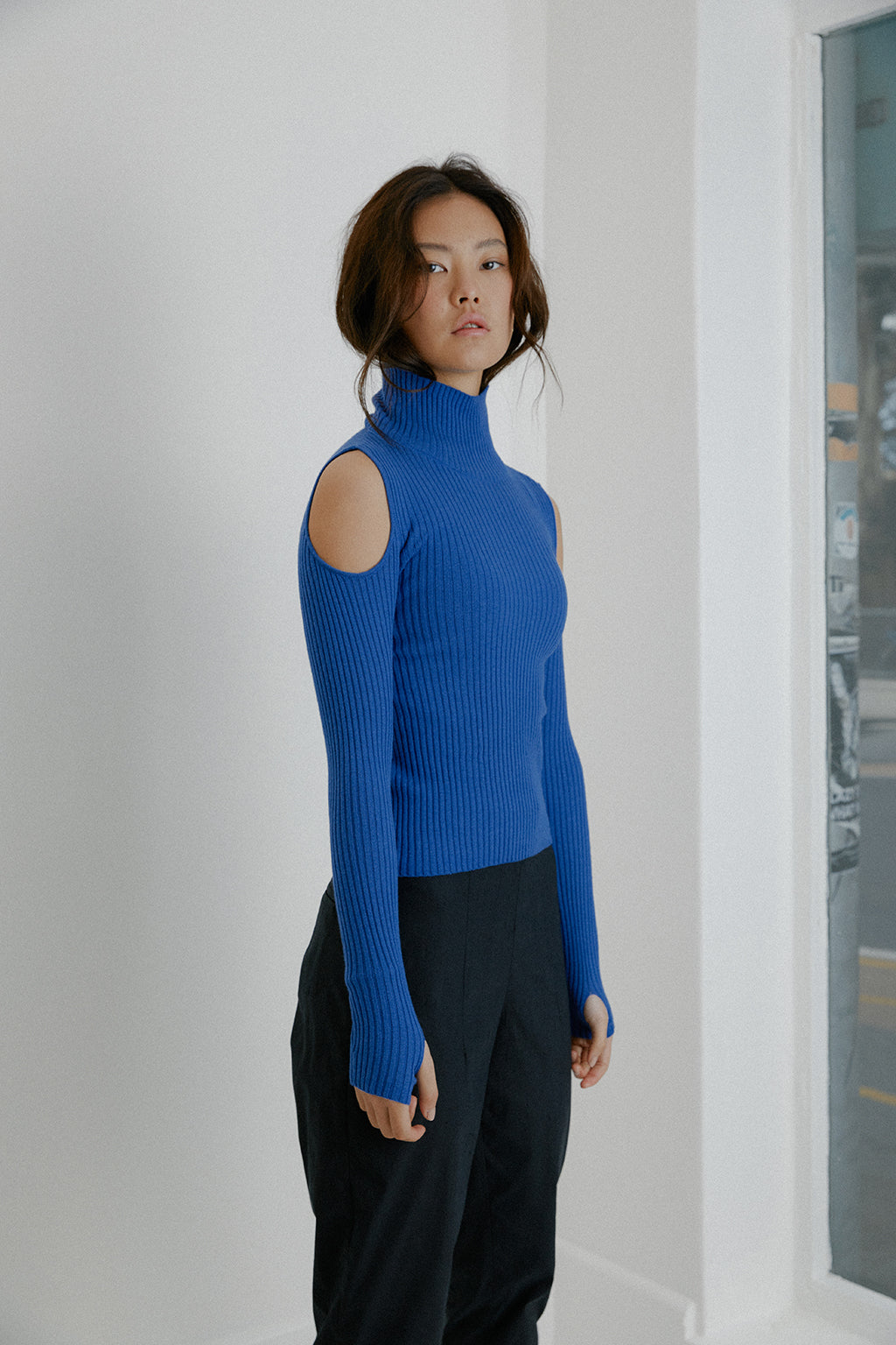 Noya Cold Shoulder Skivvy - Sapphire